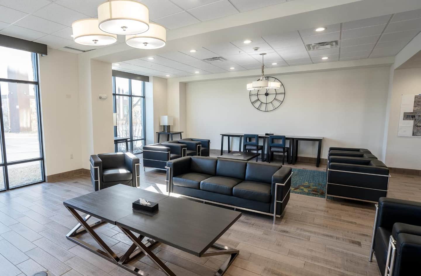 Atrium Hotel & Suites DFW Airport