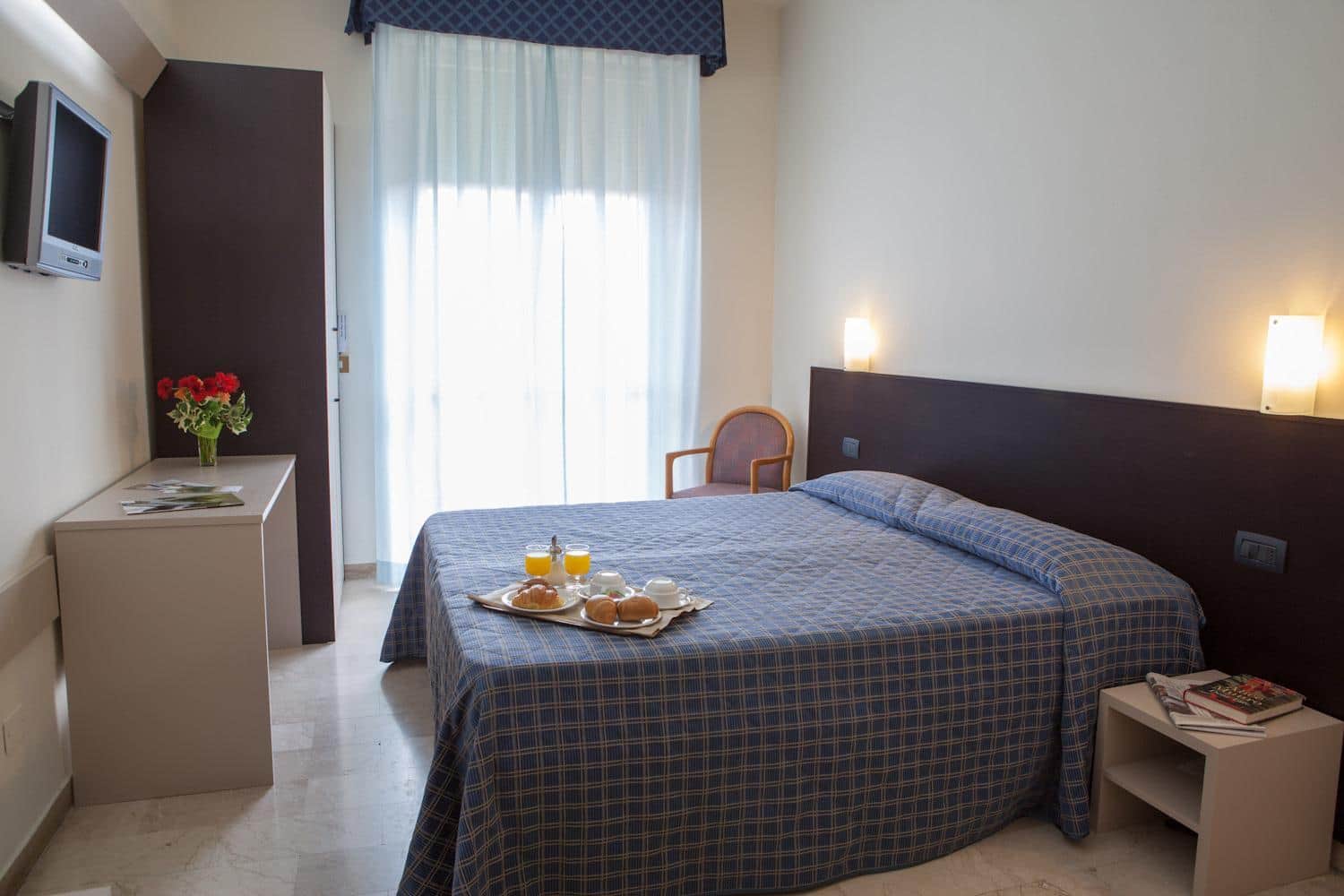 Auto park hotel