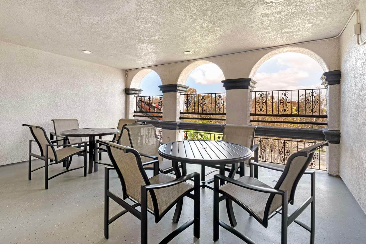 Best Western Plus Newport Mesa Inn