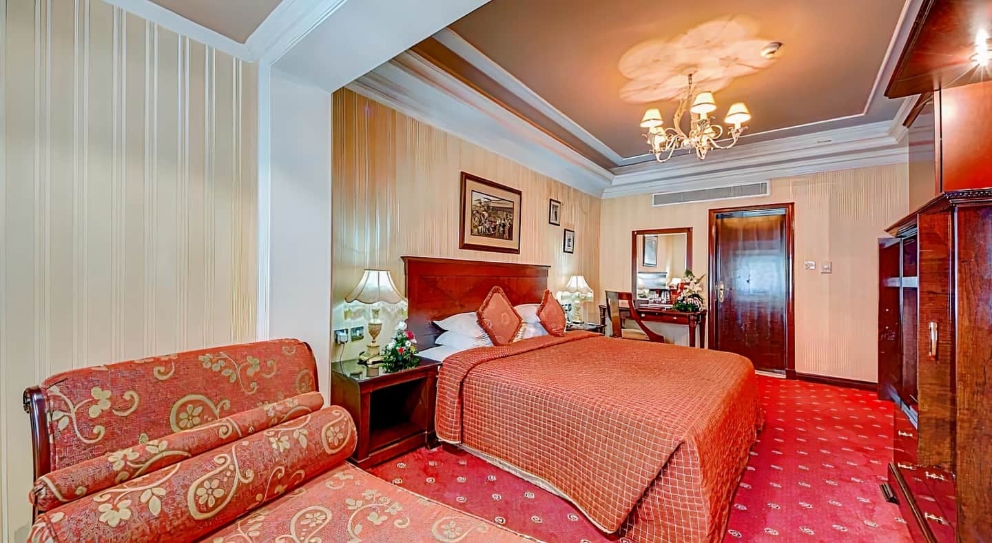 Ascot Hotel
