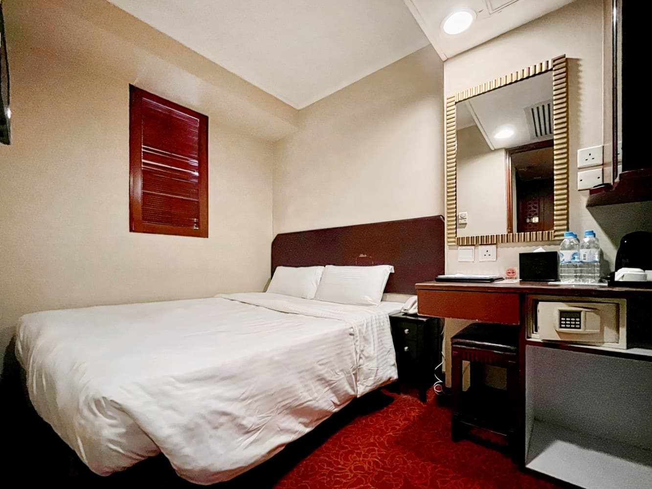 Oriental Lander Hotel