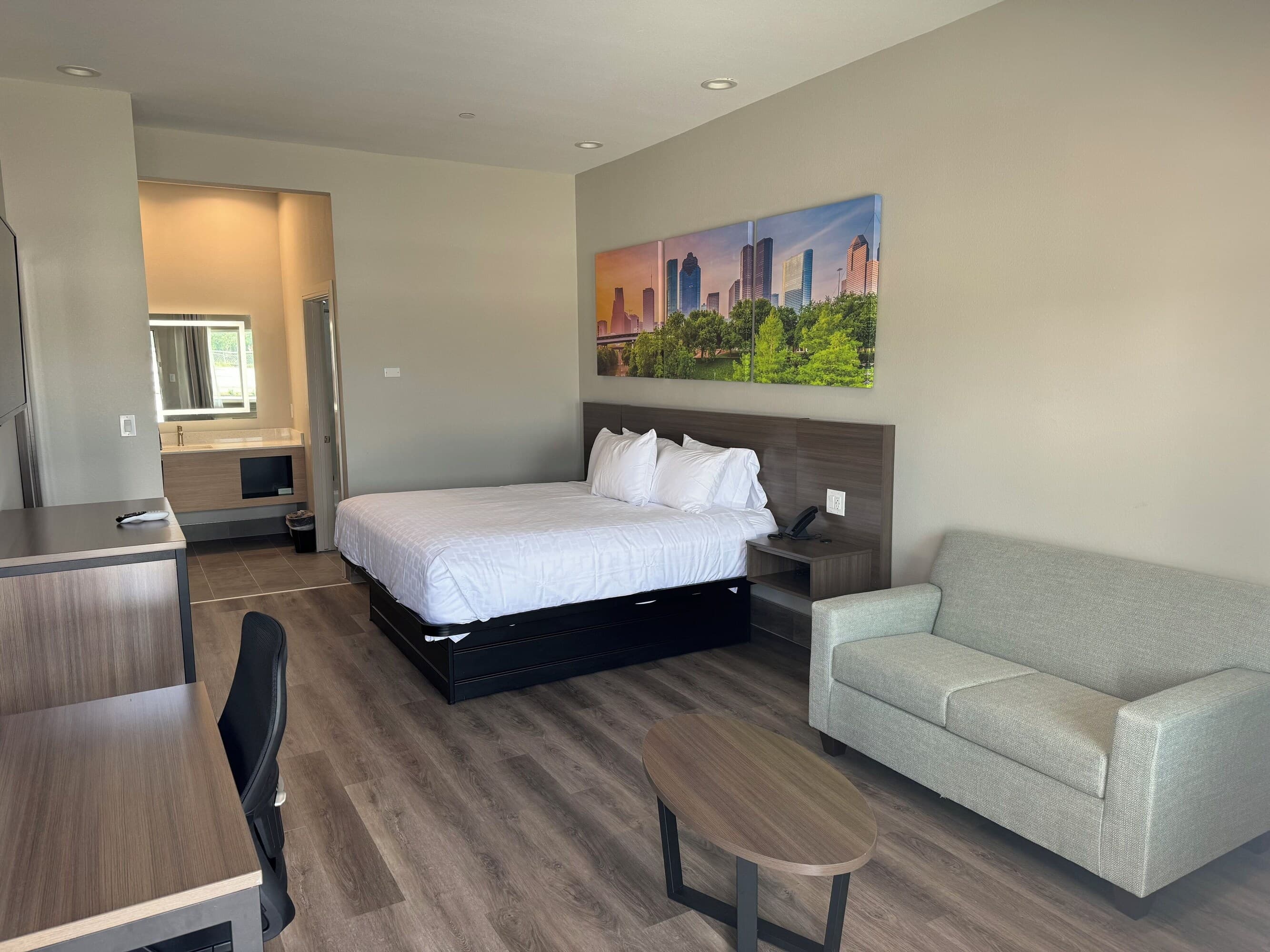 Clarion Pointe Spring