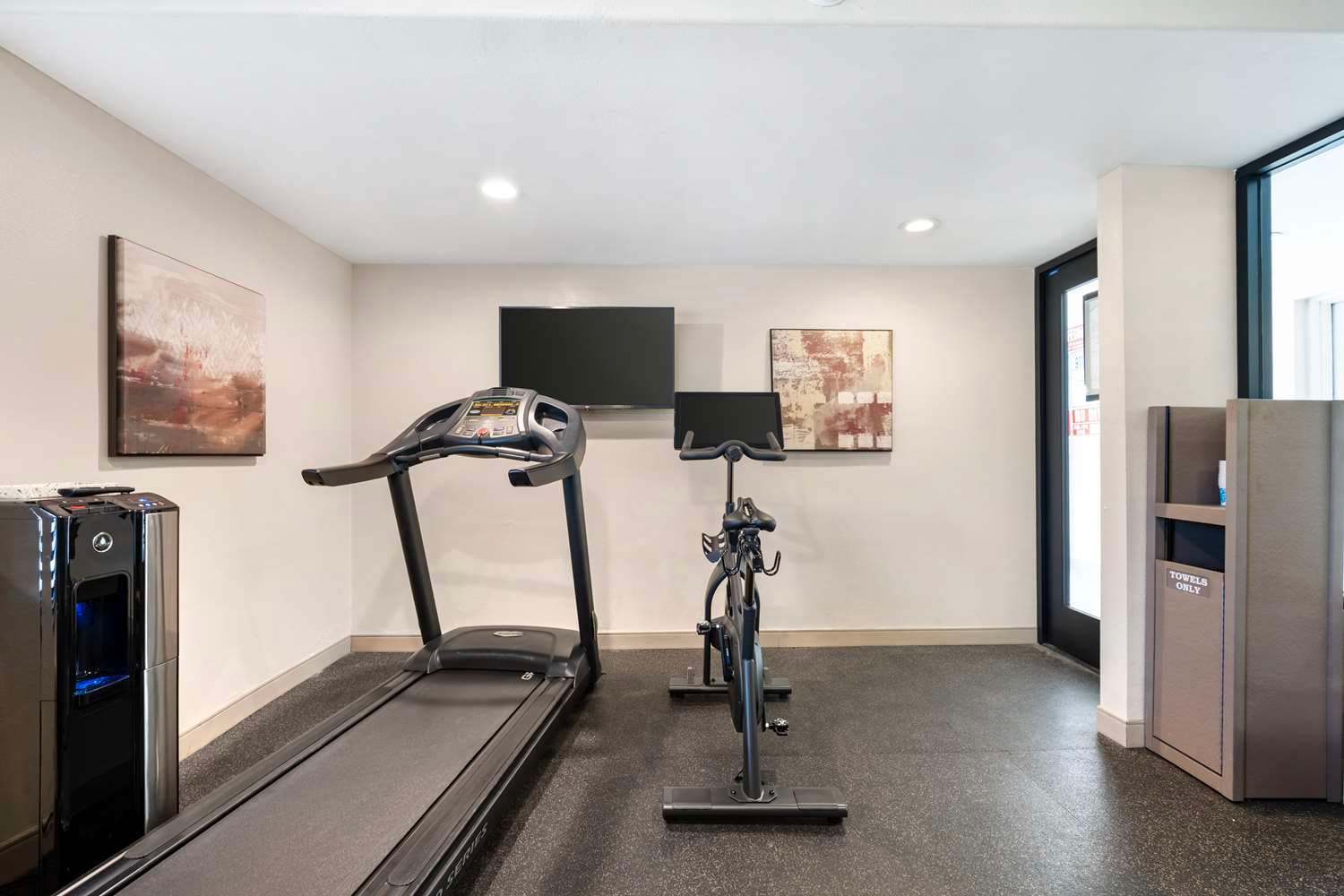 Best Western Plus Newport Mesa Inn