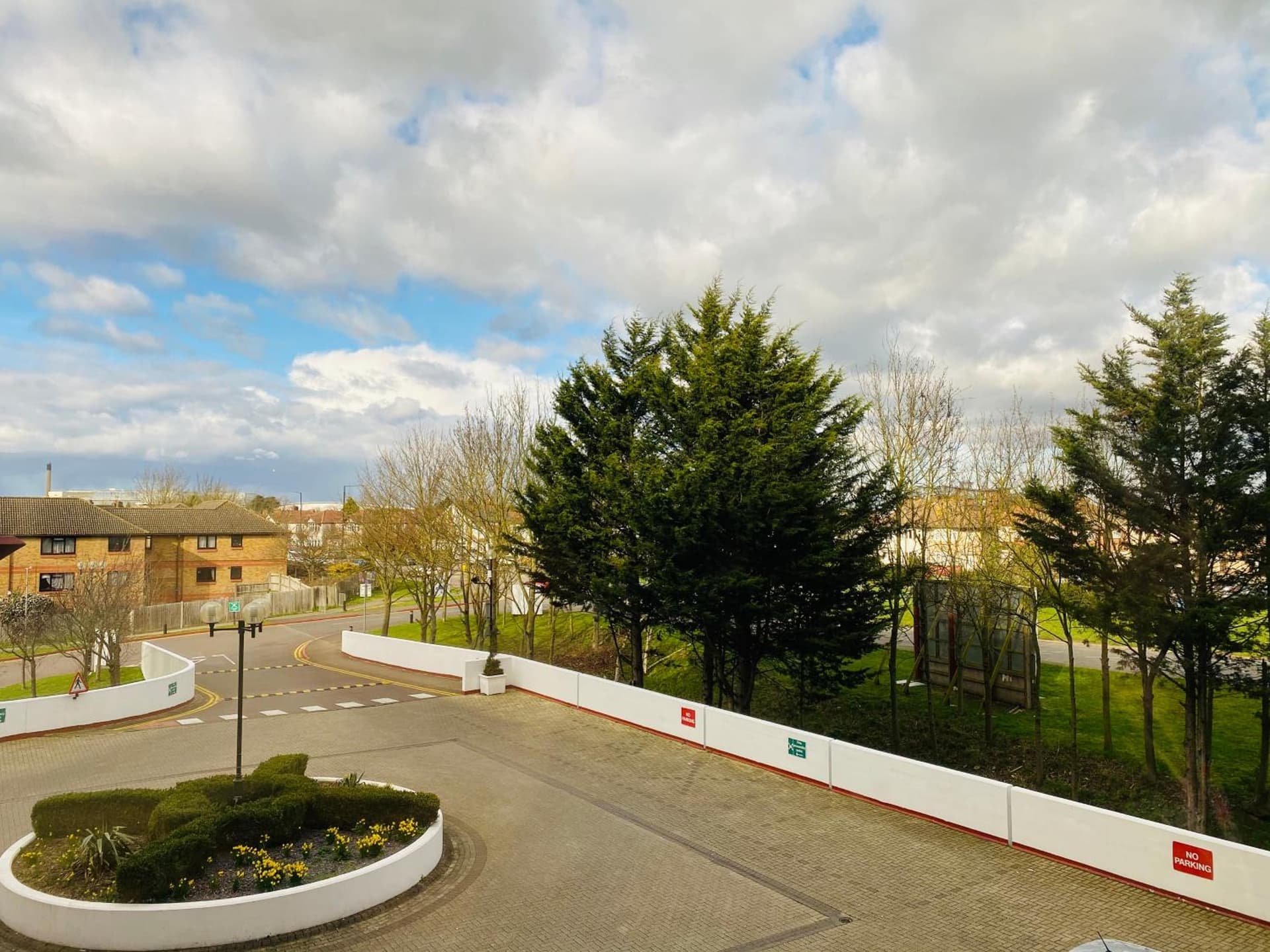 Copthorne Slough-Windsor