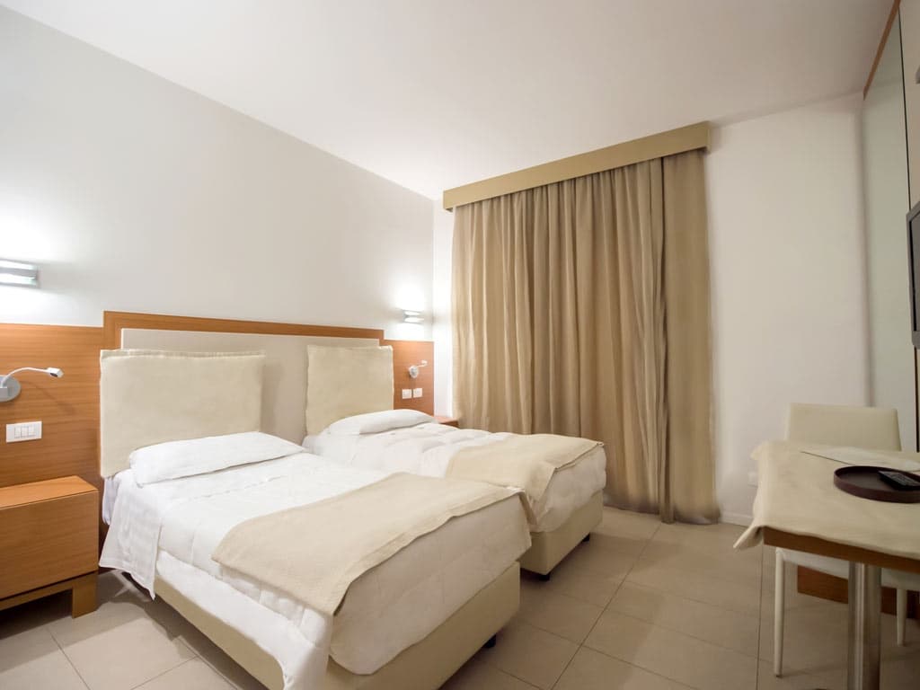 Main Palace Hotel