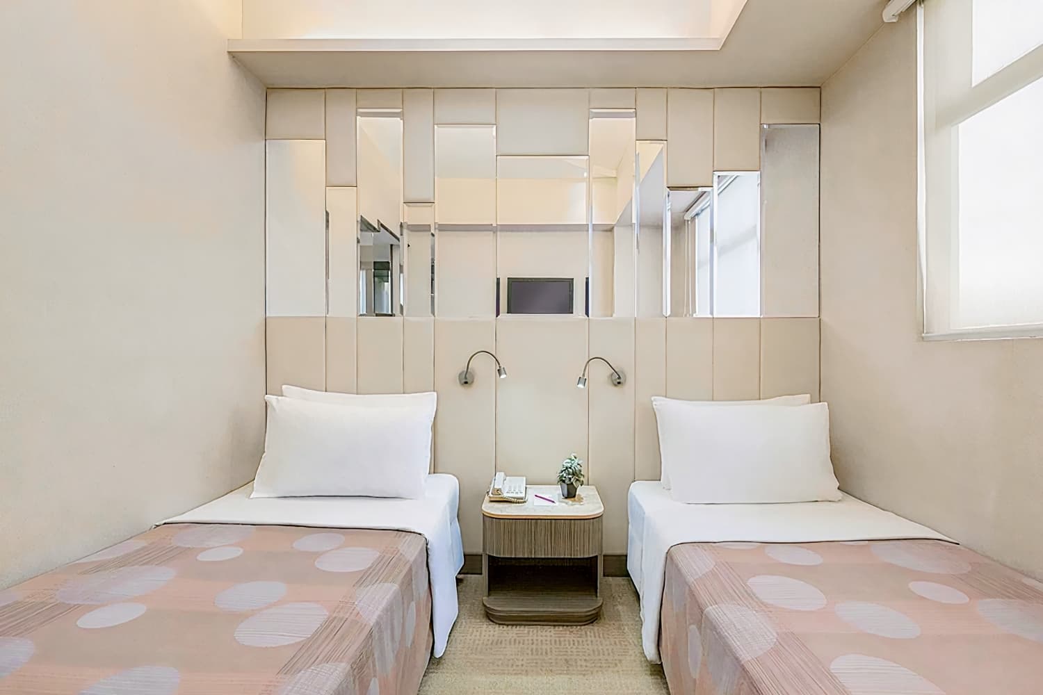 Silka Seaview, Hong Kong