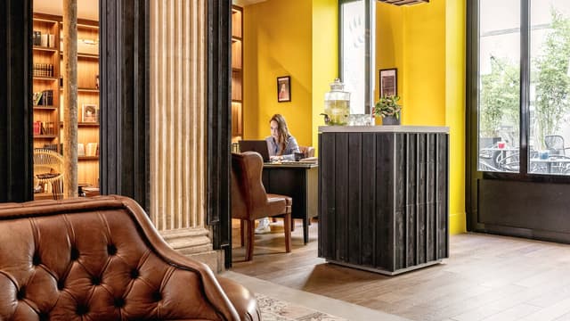 Hotel Business Centers