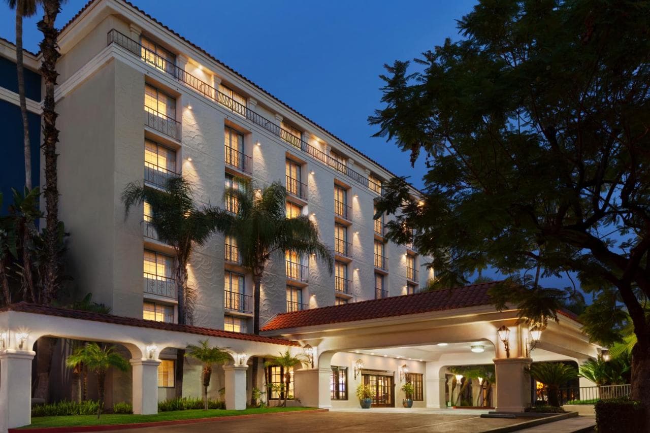 Embassy Suites by Hilton Arcadia Pasadena Area