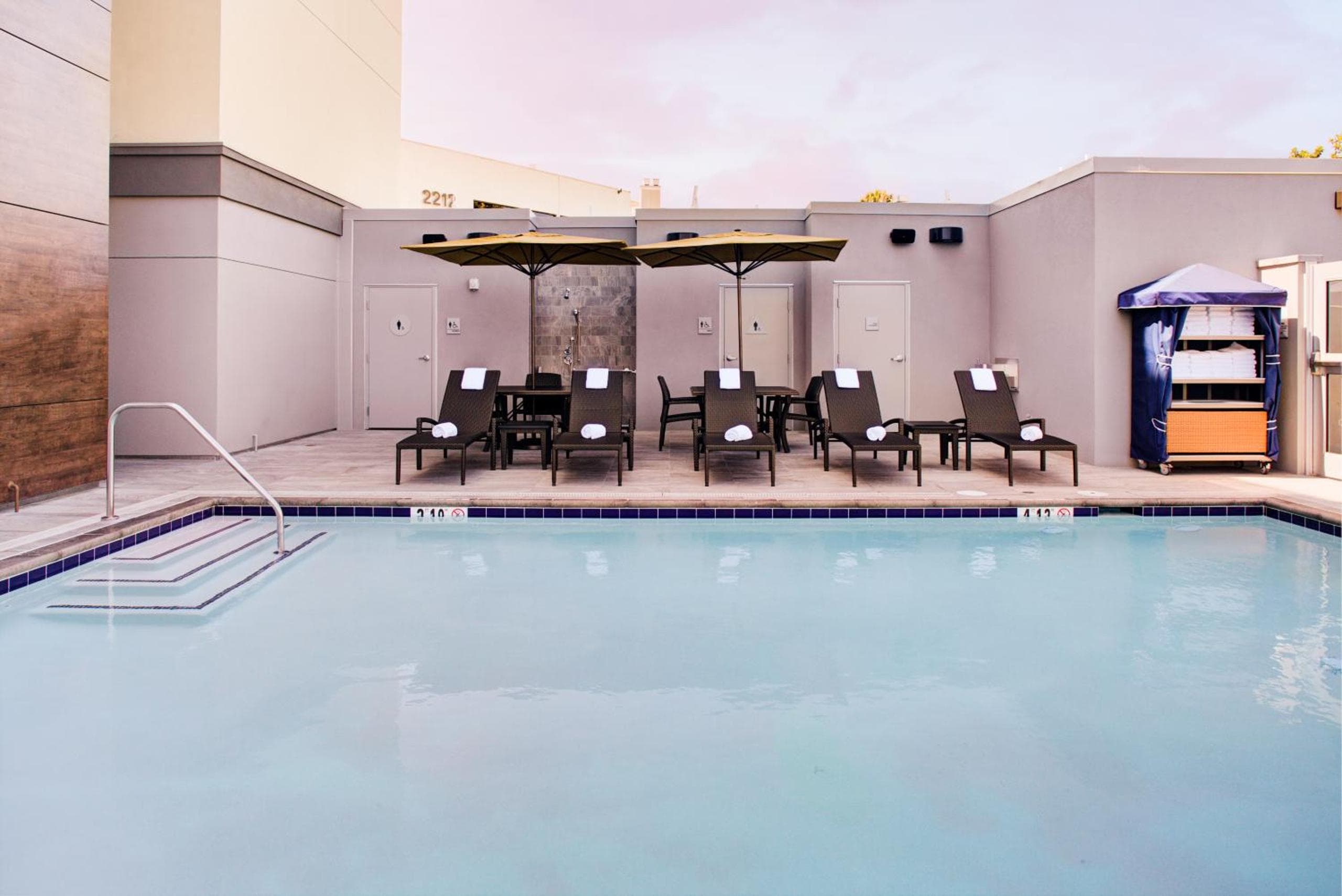 Hampton Inn & Suites by Hilton Irvine - Orange County Airport