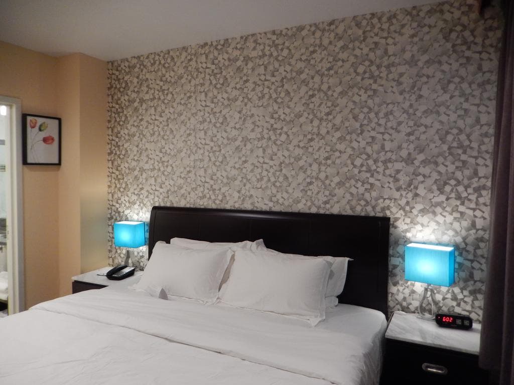 Quality Inn Near Sunset Park