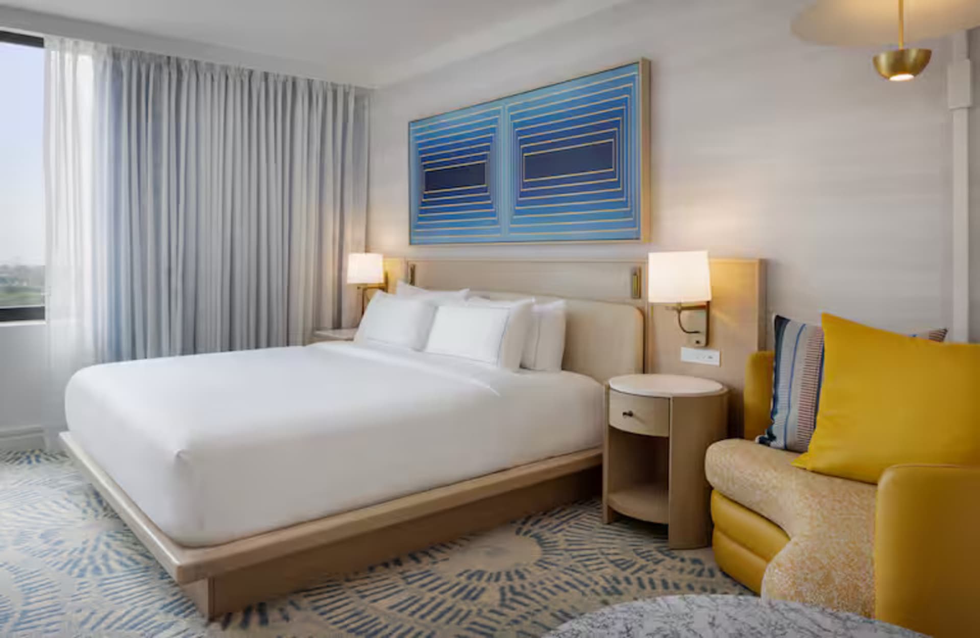 The Highland Dallas, Curio Collection by Hilton