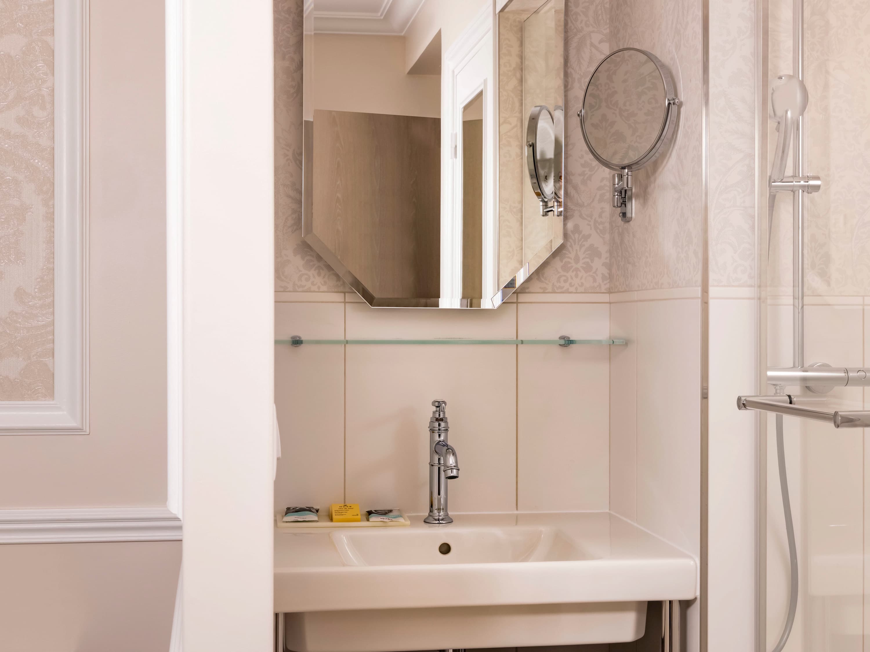 Mercure Paris La Sorbonne Saint Germain des Prés Hotel