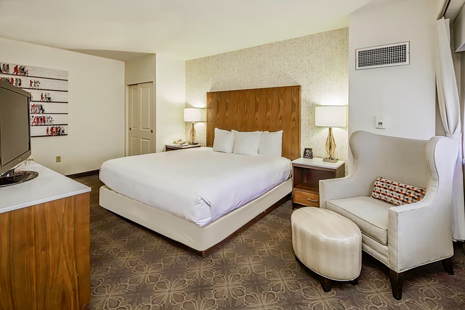 Doubletree Hotel and Suites Downtown Pittsburgh