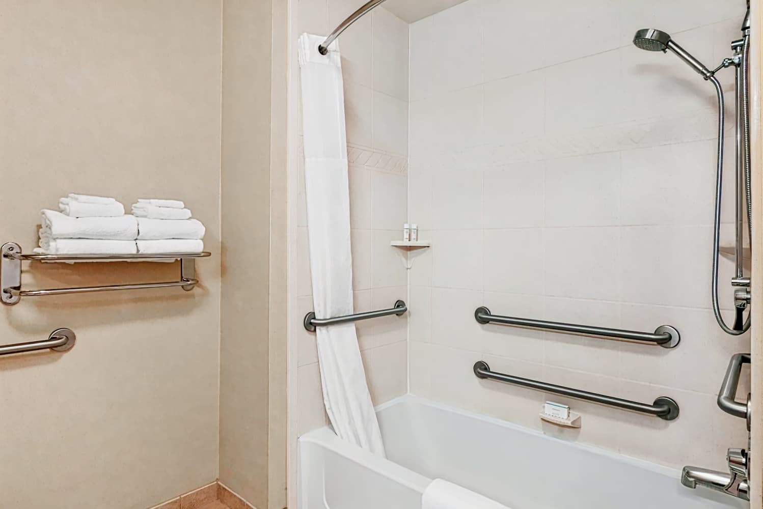 Hampton Inn & Suites West Sacramento