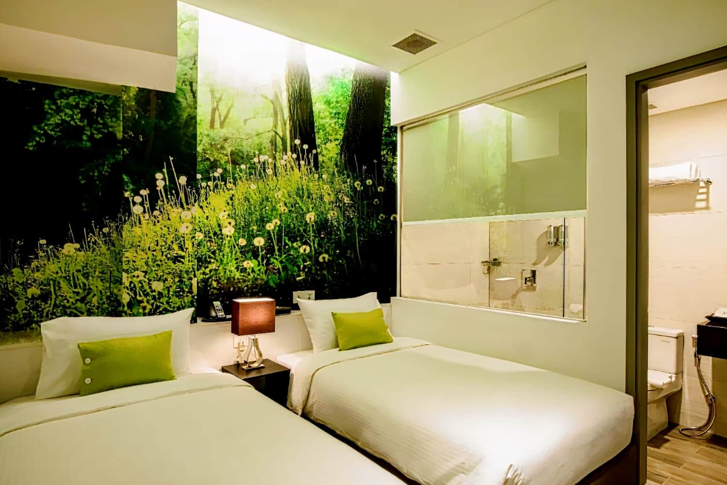 J8 Hotel