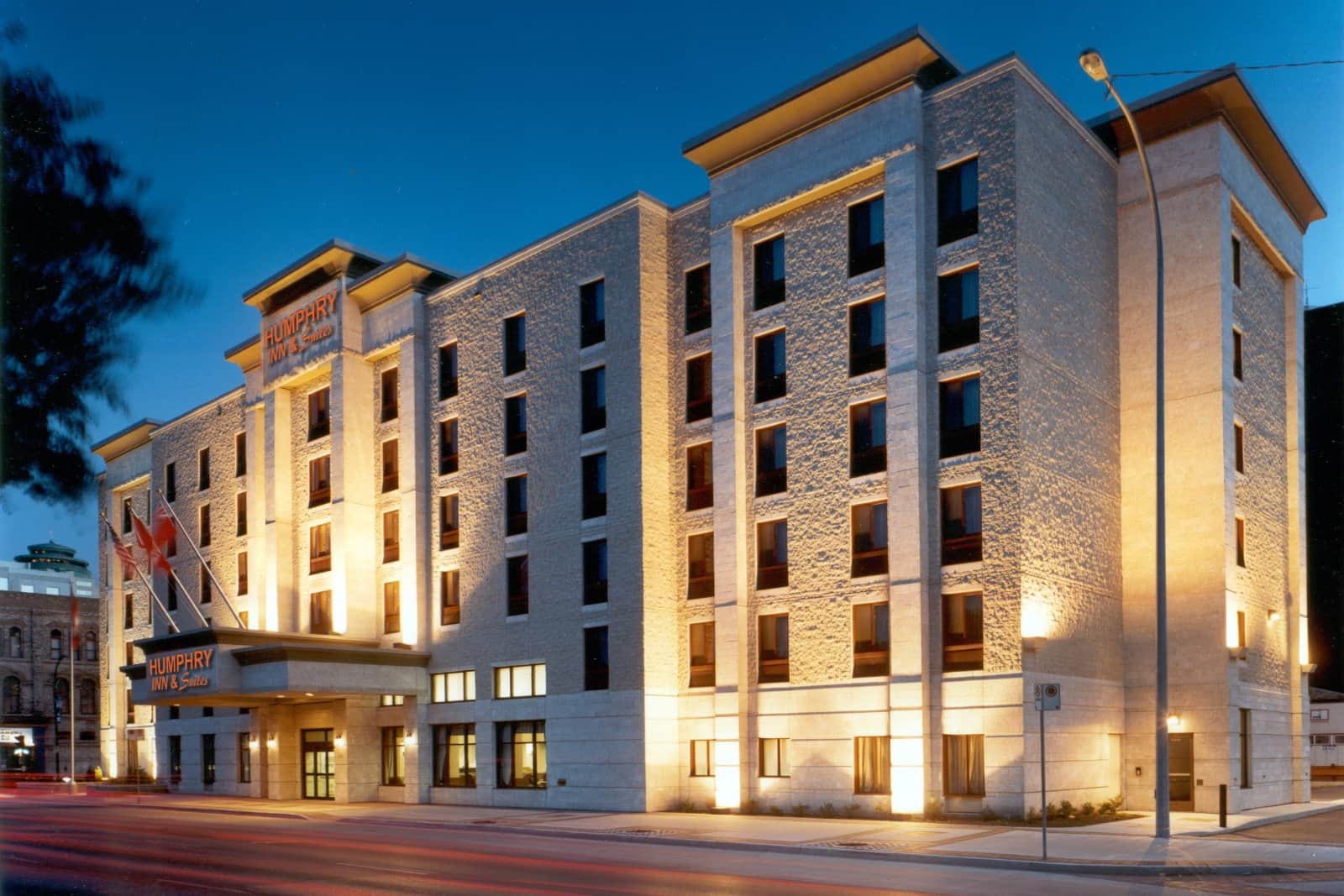 Humphry Inn & Suites