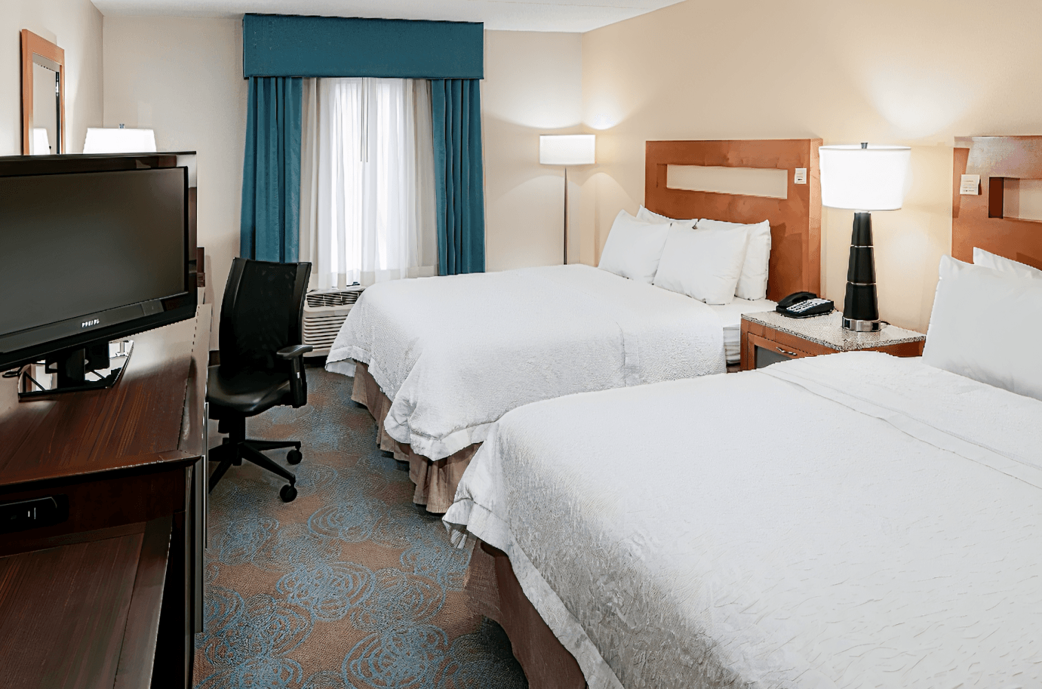 Hampton Inn & Suites St. Louis @ Forest Park