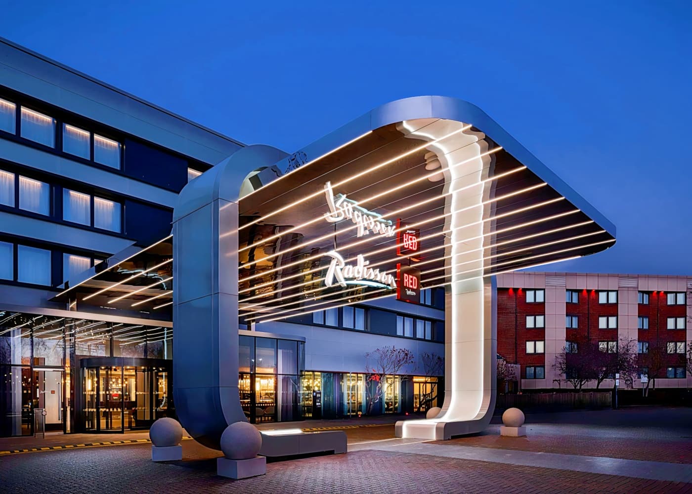 Radisson RED Heathrow