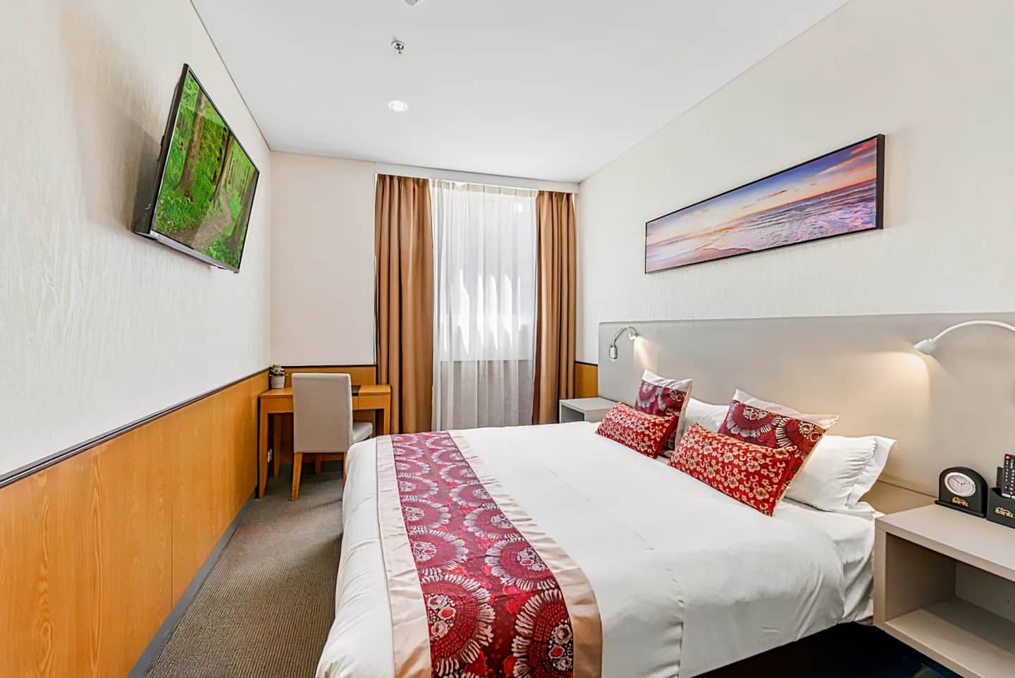 Sydney Hotel QVB