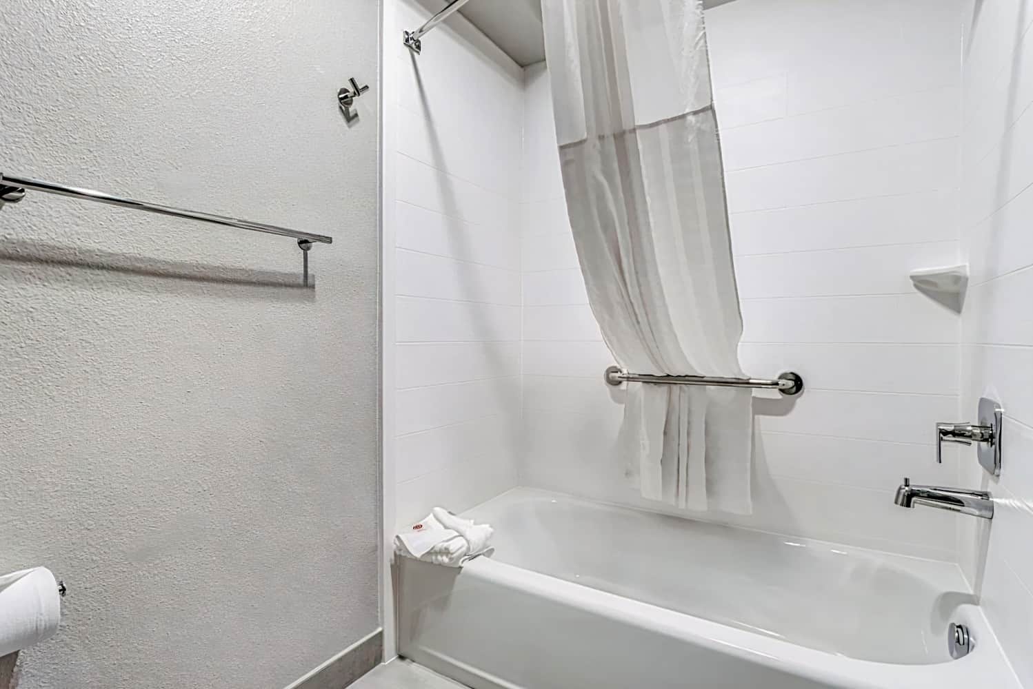Comfort Inn & Suites Pacific – Auburn