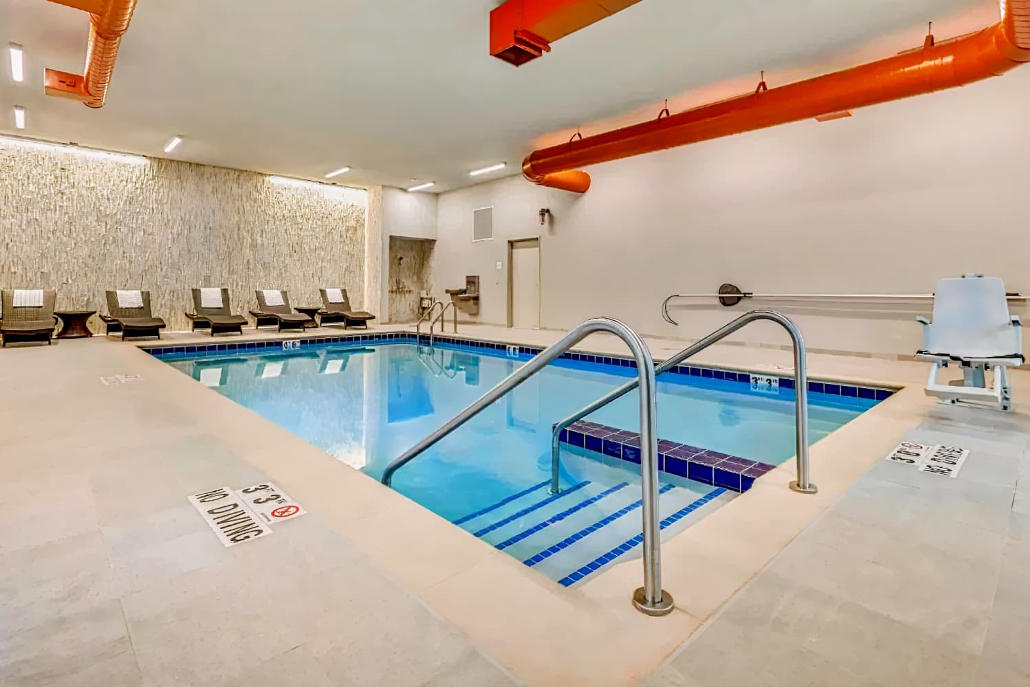 Cambria Hotel Milwaukee Downtown