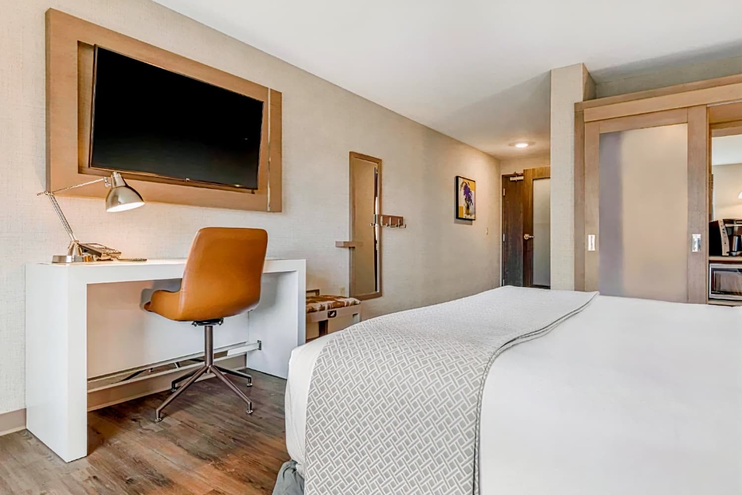 Cambria Hotel Milwaukee Downtown