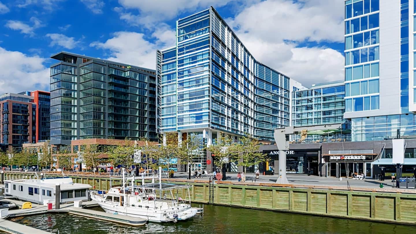 Hyatt House Washington DC / The Wharf