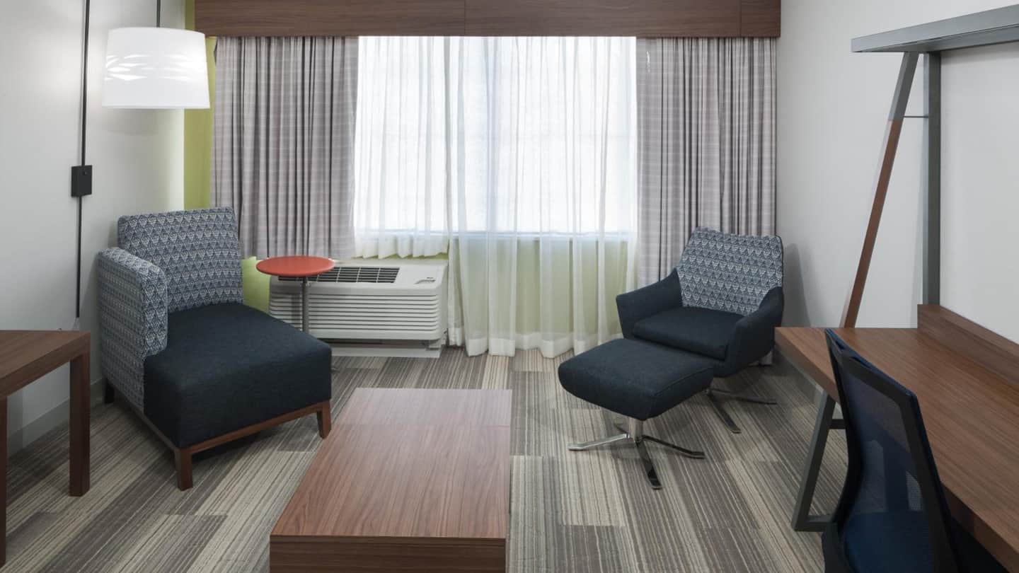 Holiday Inn Express & Suites Orlando At Seaworld, an IHG Hotel