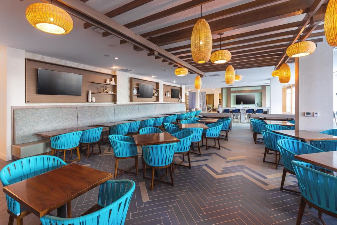 Holiday Inn Express & Suites Orlando At Seaworld, an IHG Hotel