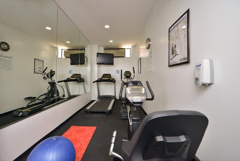 Holiday Inn Express LaGuardia "(doublon)"