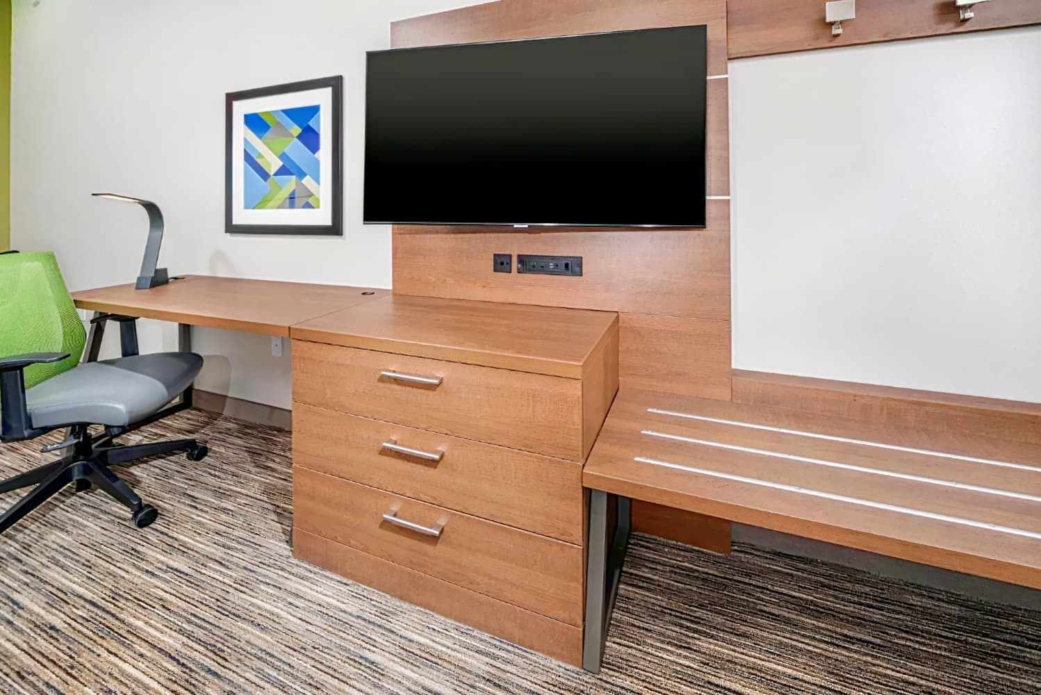 Holiday Inn Express & Suites - Fort Myers Airport