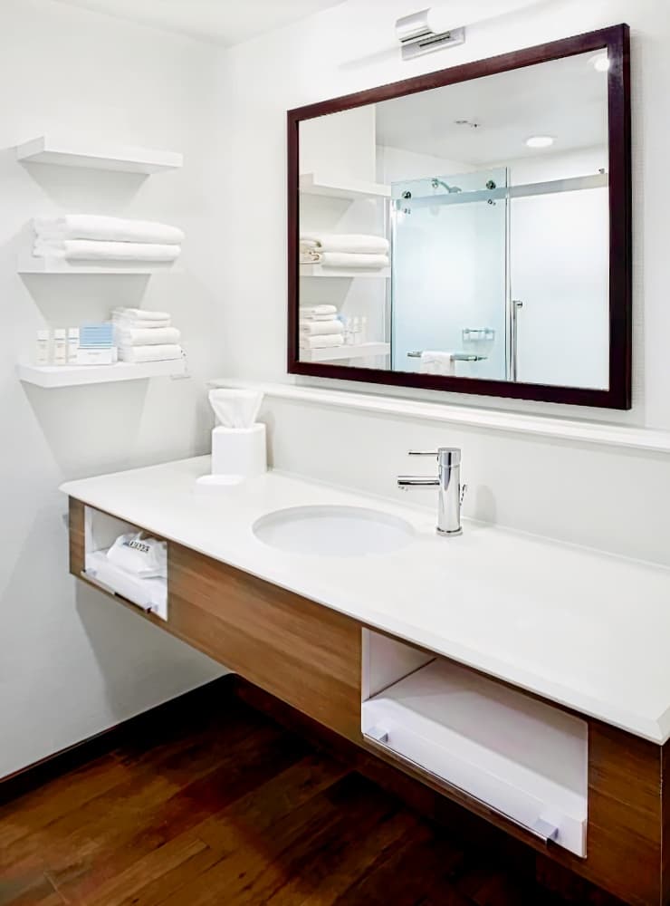 Hampton Inn & Suites Pittsburgh Airport South/Settlers Ridge
