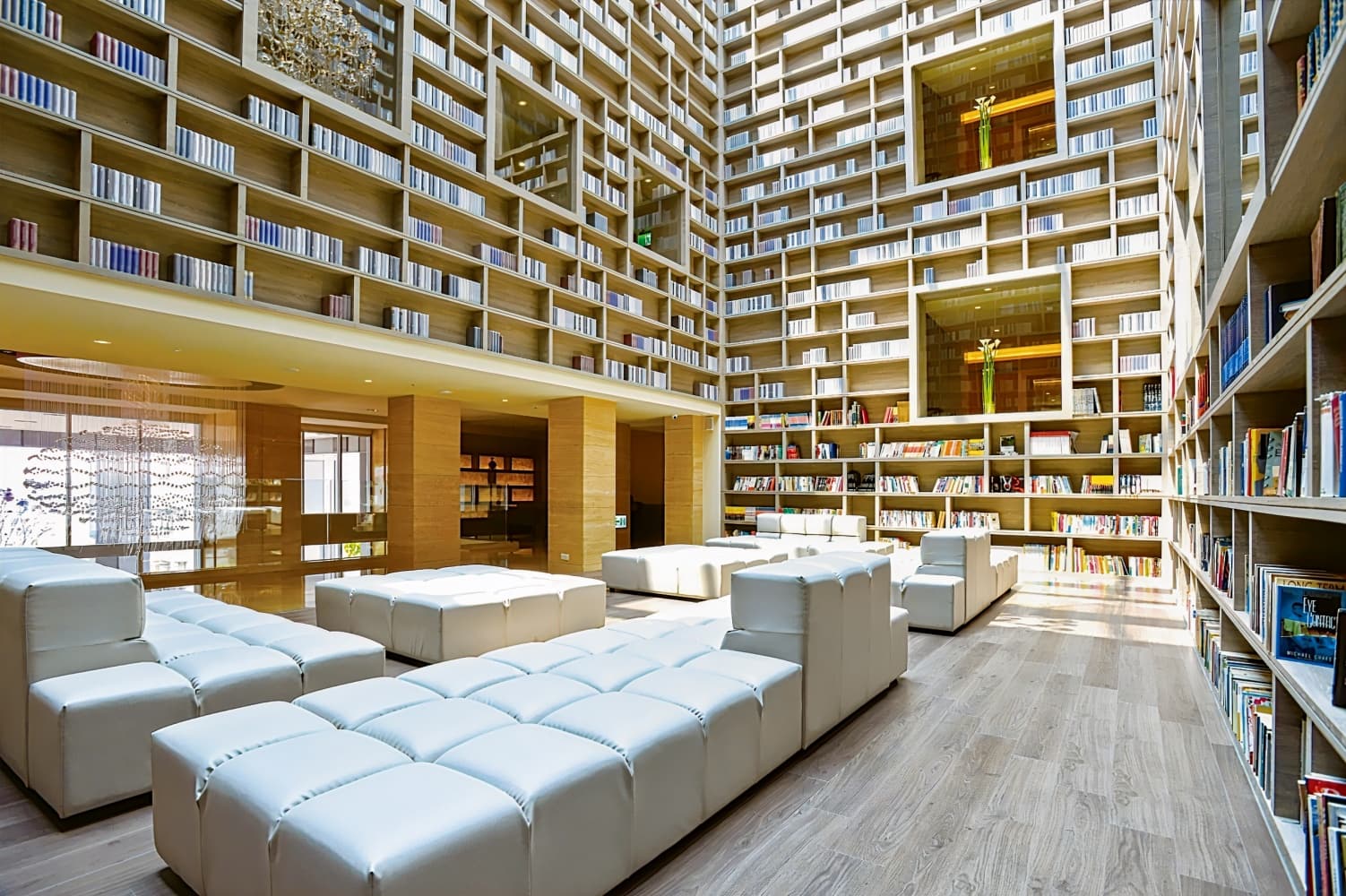 大地酒店 The Gaia Hotel