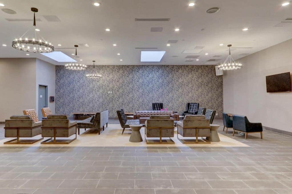 Microtel by Wyndham Long Island City