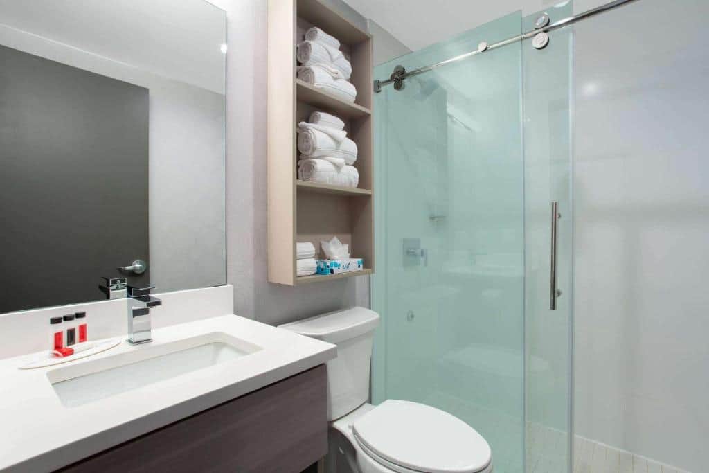 Microtel by Wyndham Long Island City