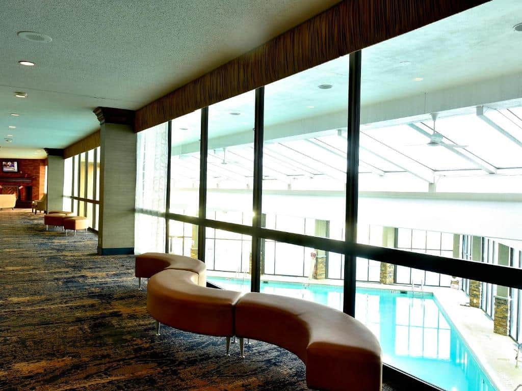 RADISSON HOTEL NIAGARA FALLS - GRAND ISLAND USA