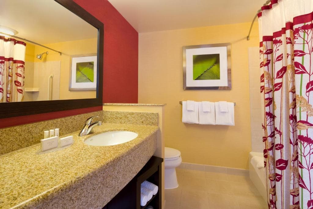 Courtyard by Marriott Boston Waltham