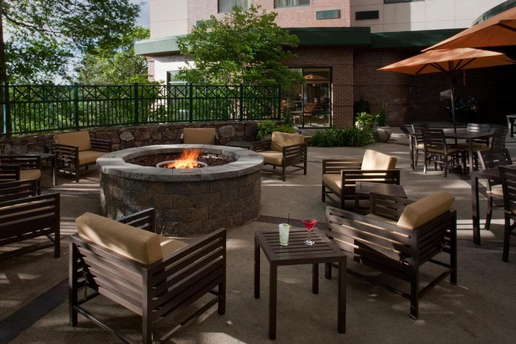 Courtyard by Marriott Boston Waltham