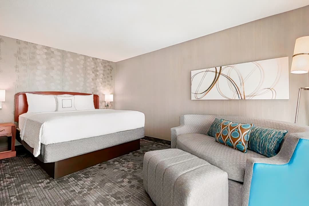 Courtyard by Marriott Chicago Bloomingdale