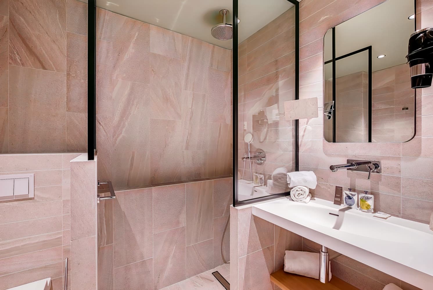 Kyriad Lyon Ouest Limonest