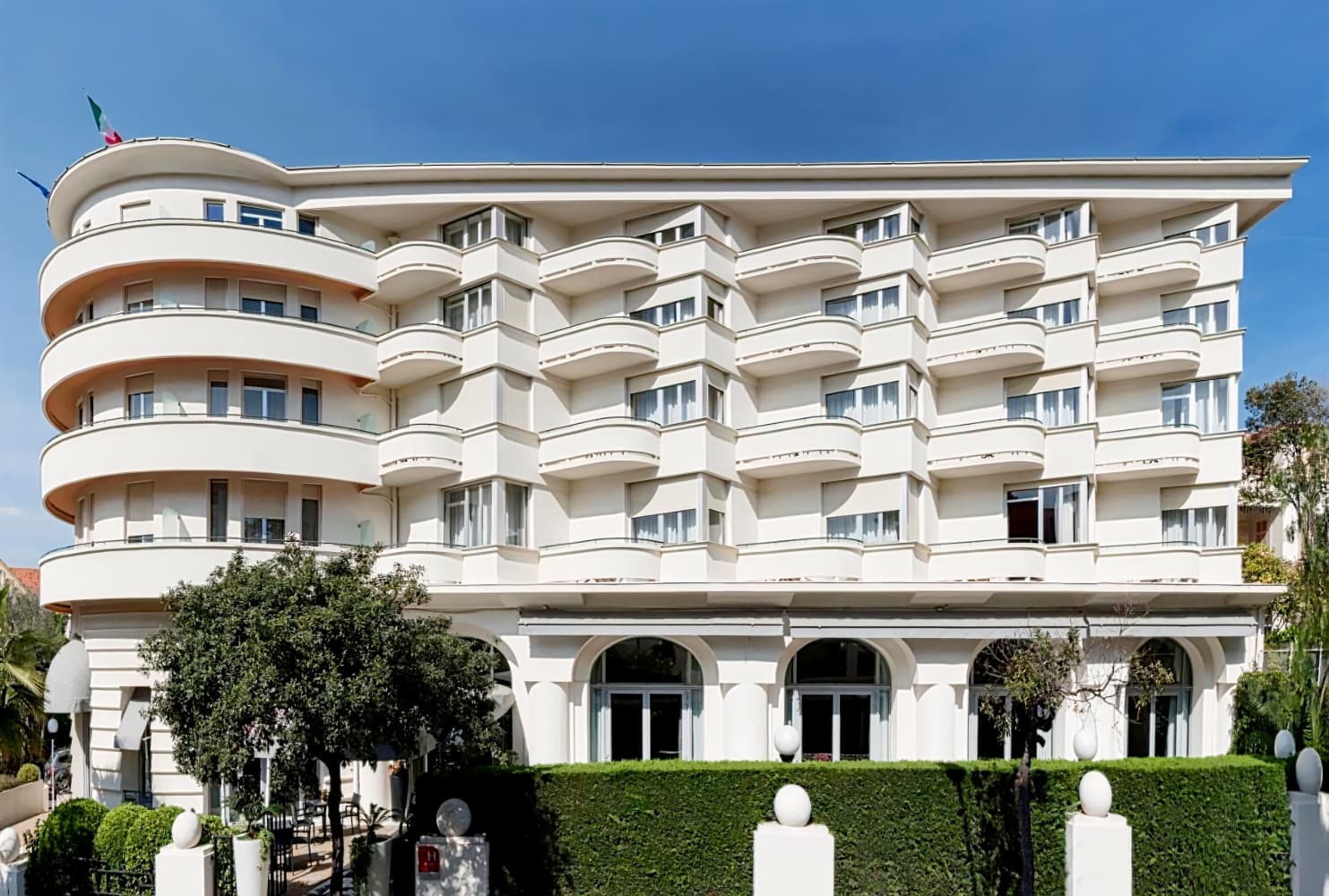 The 1932 Hotel & Spa Cap d'Antibes - MGallery Coll.