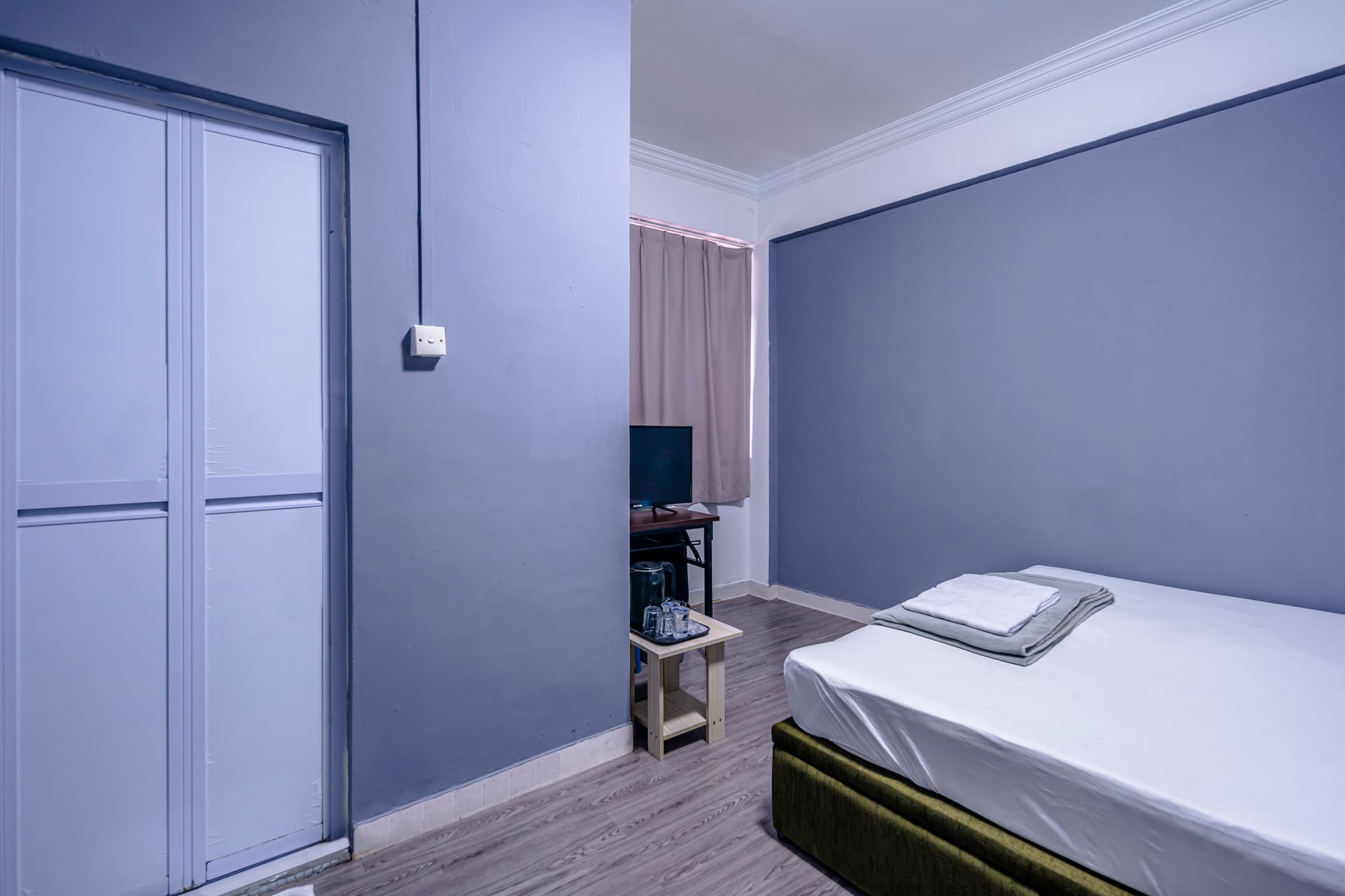 K Hotel 8