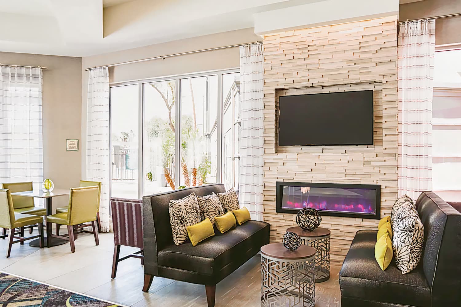 La Quinta Inn & Suites by Wyndham Phoenix Chandler