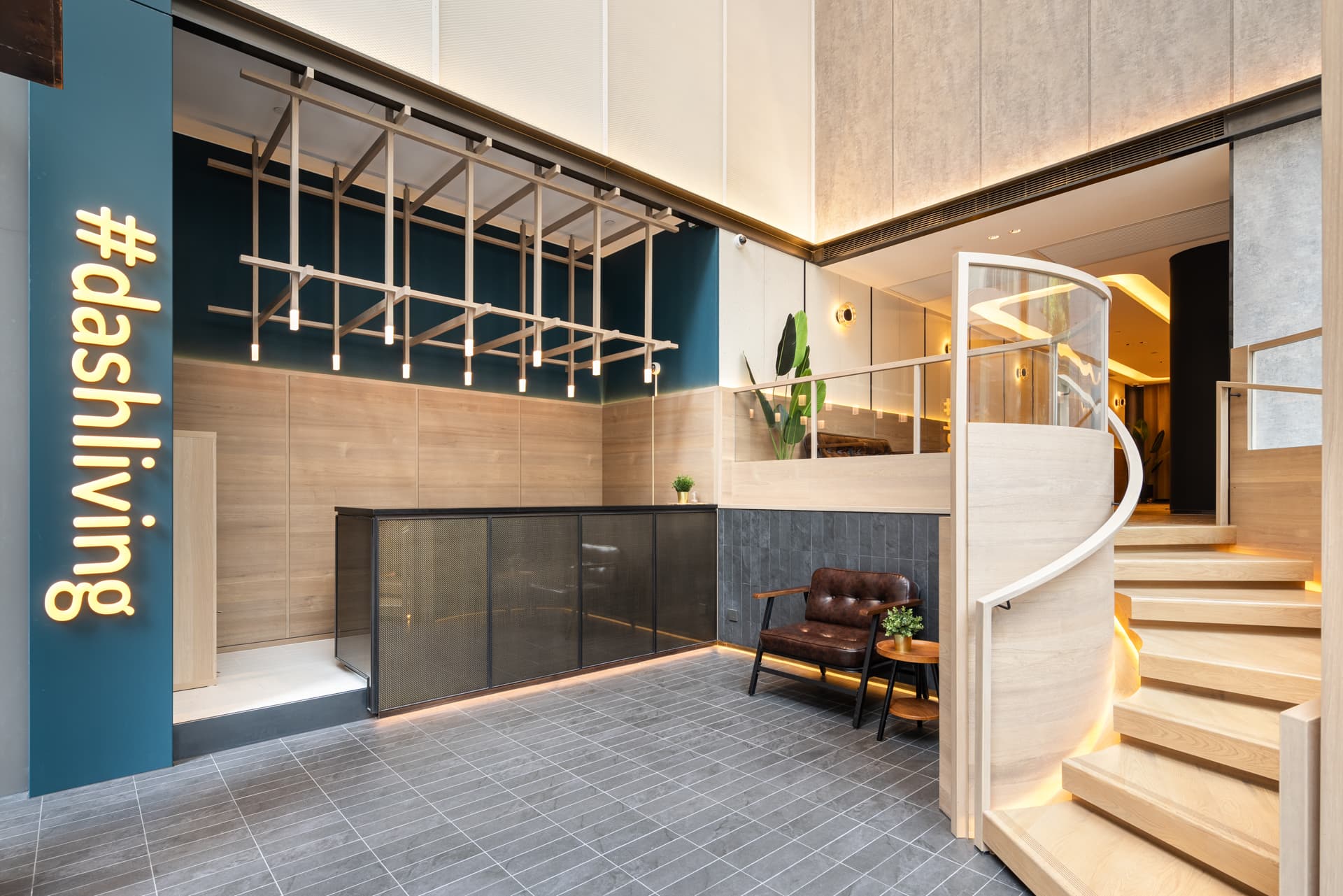 Dash Living on Hollywood