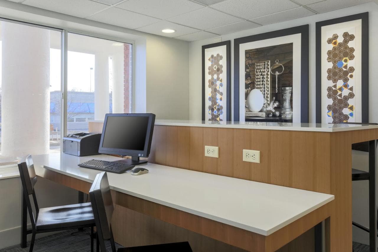 Holiday Inn Express Rochester NE - Irondequoit by IHG