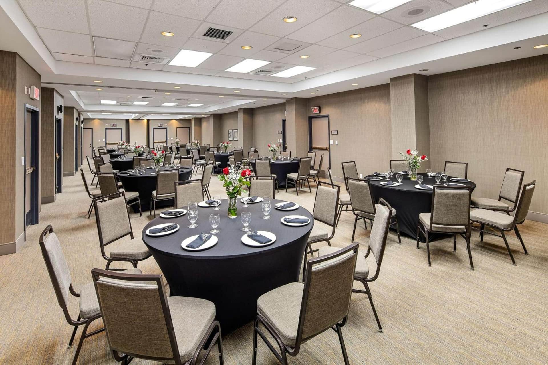 Country Inn & Suites by Radisson, San Diego North, CA
