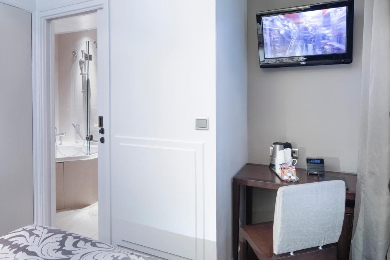 Hôtel Paris Louvre Opéra