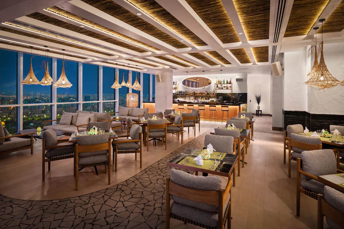 Taj Jumeirah Lakes Towers