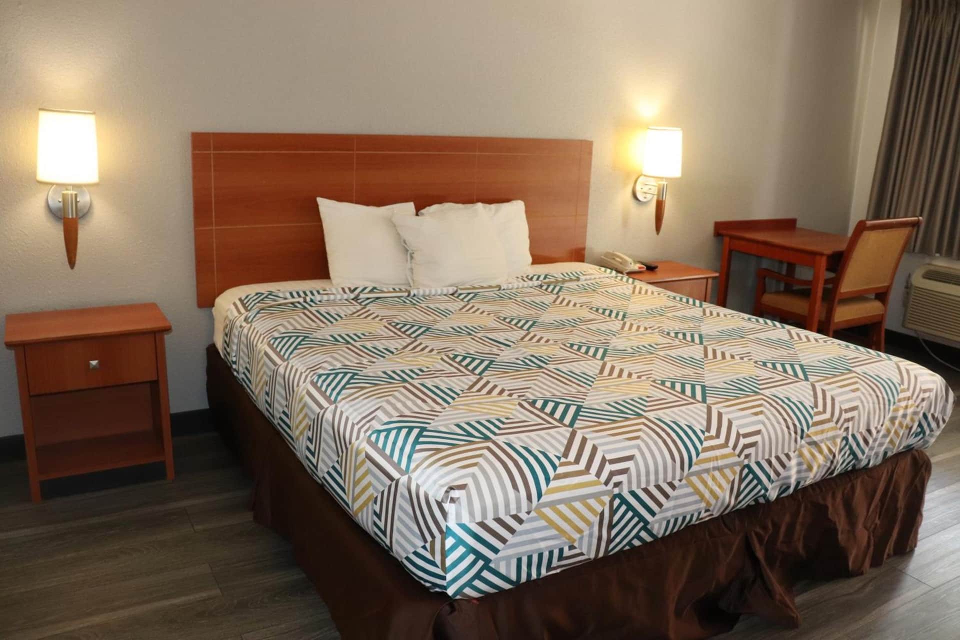 Motel 6-Alvin, TX