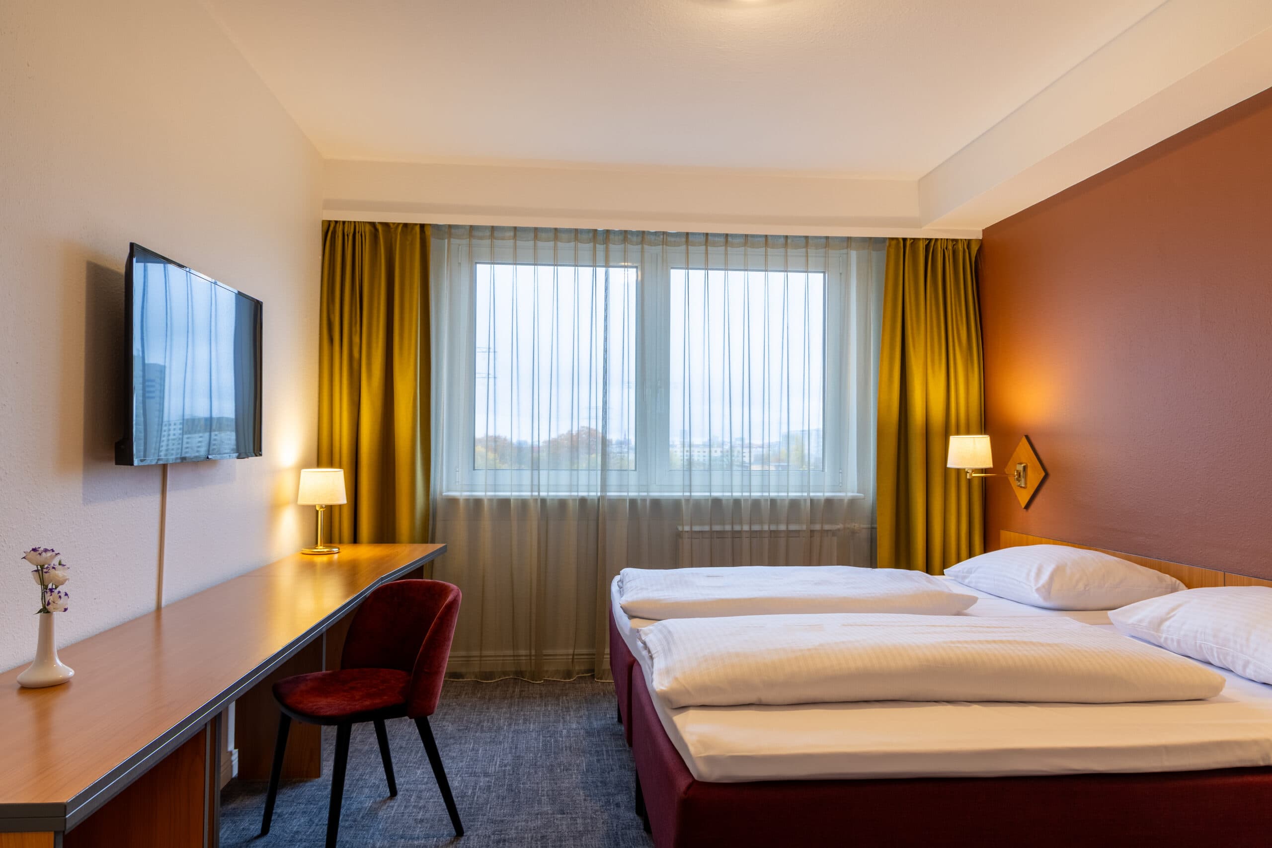 Good Morning + Berlin City East